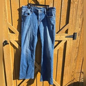 Old Navy Women's Boot Cut Jeans in Classic Denim